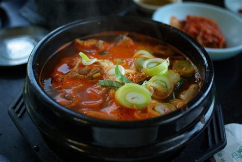 제주은희네해장국: 바다의 신선함과 전통의 조화